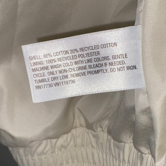 Universal Thread Women's Cream Bomber Jacket - Picture 10 of 10